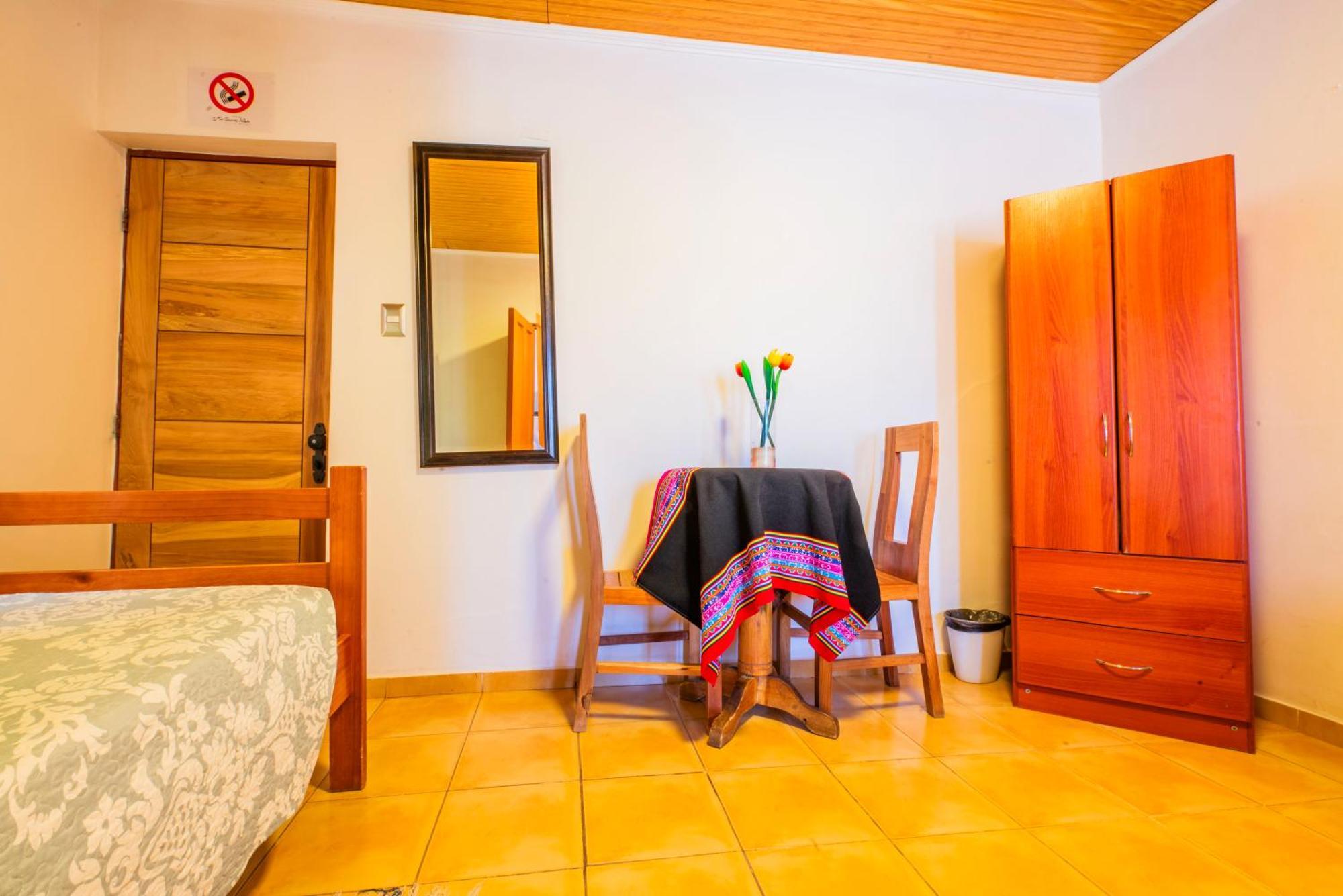 Hostal Sumaj Сан-Педро-де-Атакама Экстерьер фото